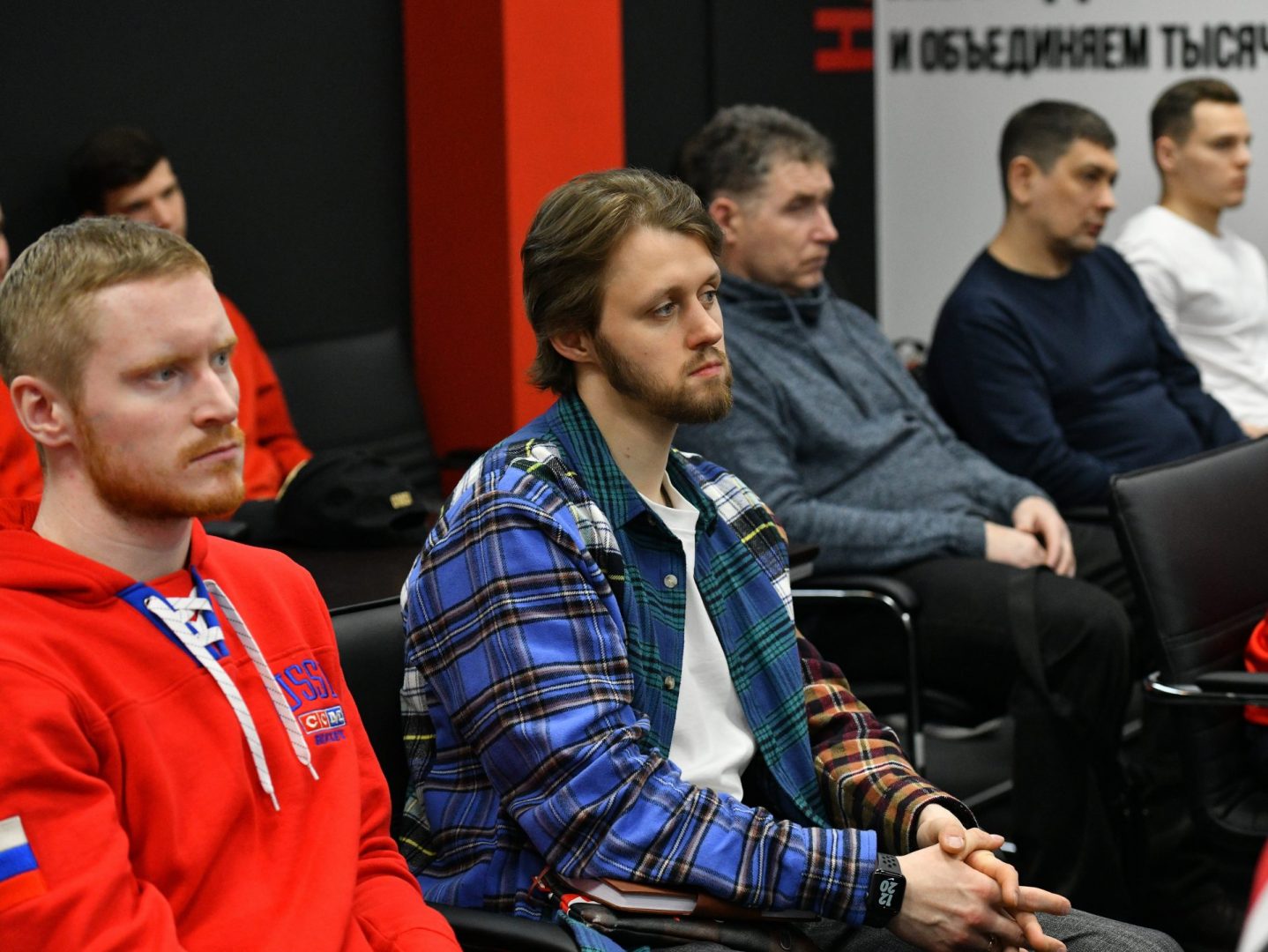 В Омске прошло первое обучение тренеров новой сети франшиз хоккейной школы «Авангард»